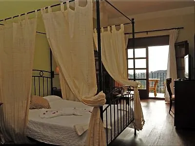 Molino De Santillan 4*